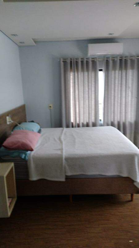 Imagem Casa à venda, 4 quartos, 1 suíte, 2 vagas, Vila Lalau - Jaraguá do Sul/SC