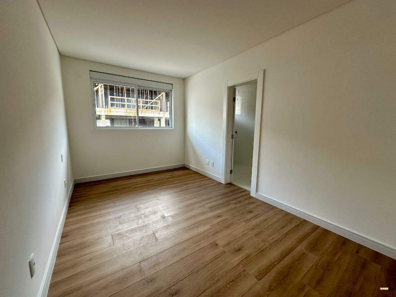 Imagem Apartamento à venda, 3 quartos, 3 suítes, 2 vagas, Vila Nova - Jaraguá do Sul/SC