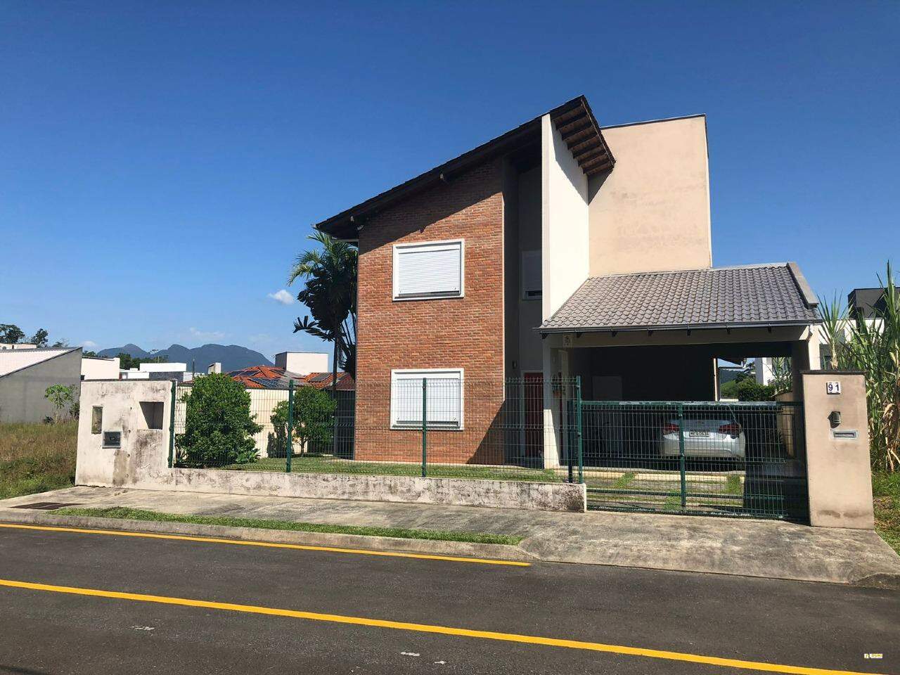 Imagem Casa a venda com 4 quartos e piscina em Três Rios do Norte no Loteamento Montreal