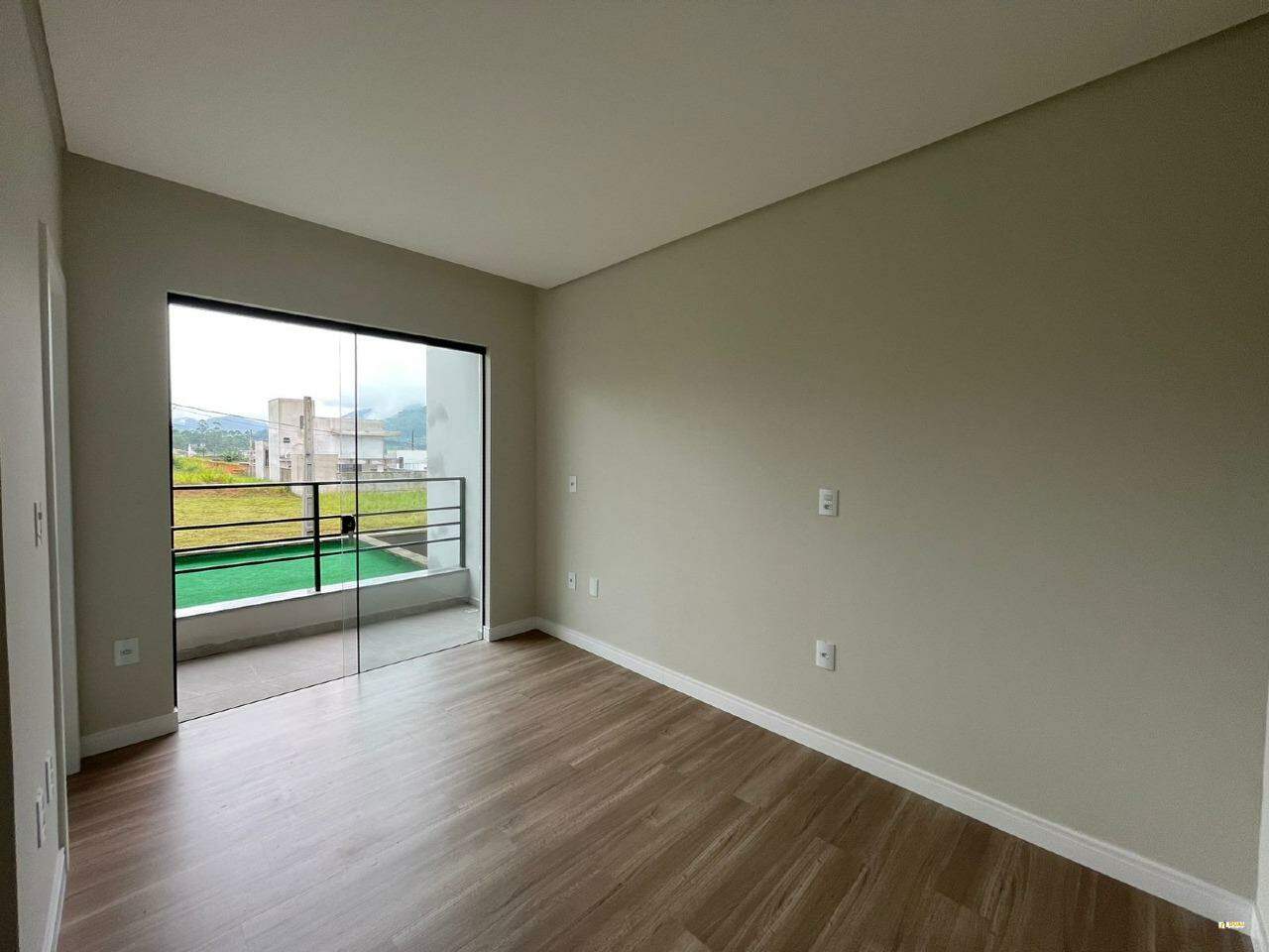 Imagem Geminado com 2 Suítes no Jaraguá 99 – Pronto para Morar!