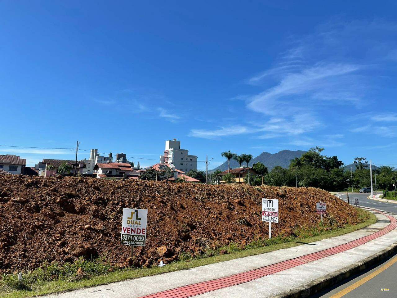 Imagem Terreno disponível pra venda no bairro Amizade em Jaraguá do Sul.