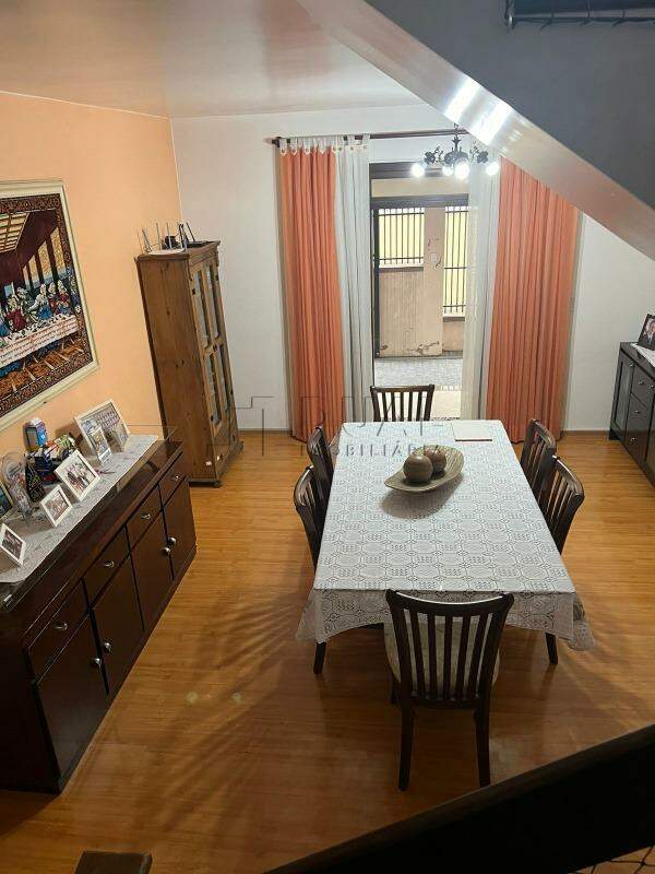 Imagem Casa residencial com potencial comercial com 270 m² semi mobiliado à venda no bairro Centro de Jaraguá do Sul 