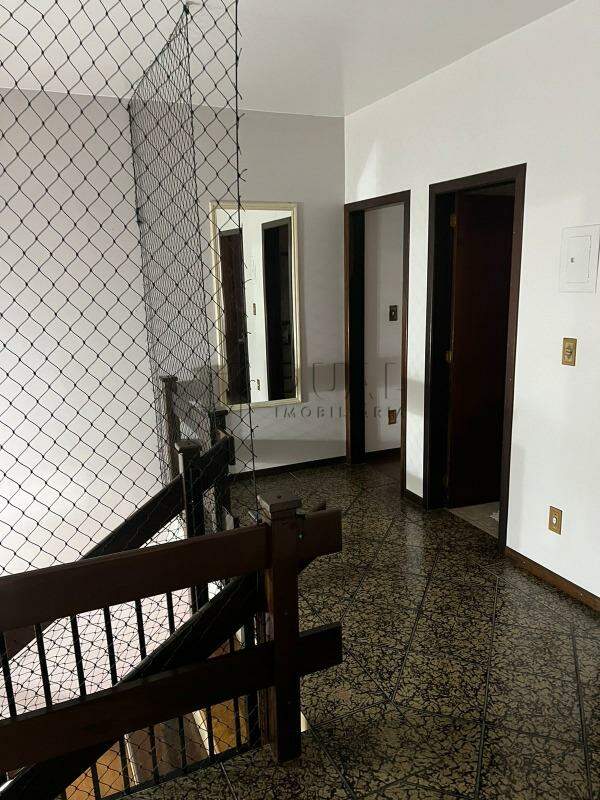 Imagem Casa residencial com potencial comercial com 270 m² semi mobiliado à venda no bairro Centro de Jaraguá do Sul 