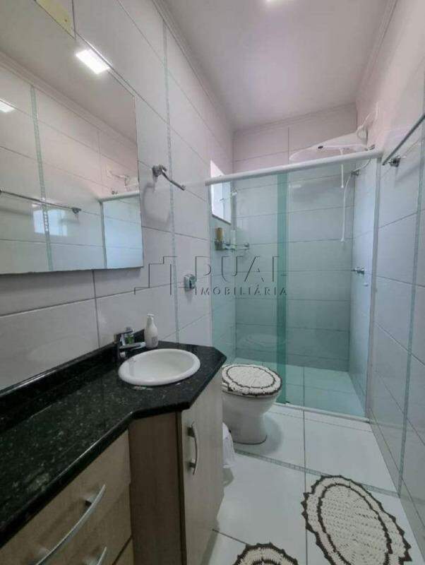 Imagem Geminado com 122,70m² à venda no bairro Amizade.