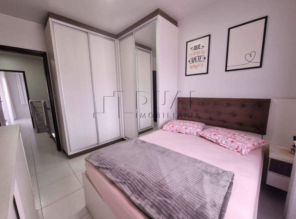 Imagem Geminado com 122,70m² à venda no bairro Amizade.