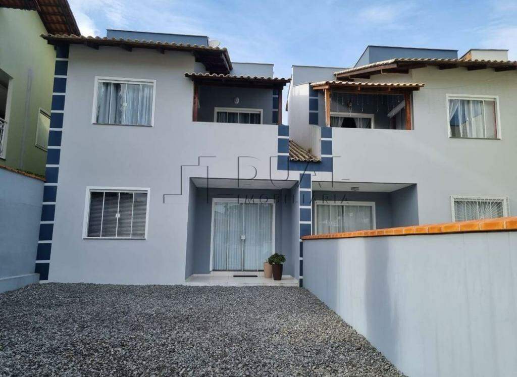 Imagem Geminado com 122,70m² à venda no bairro Amizade.