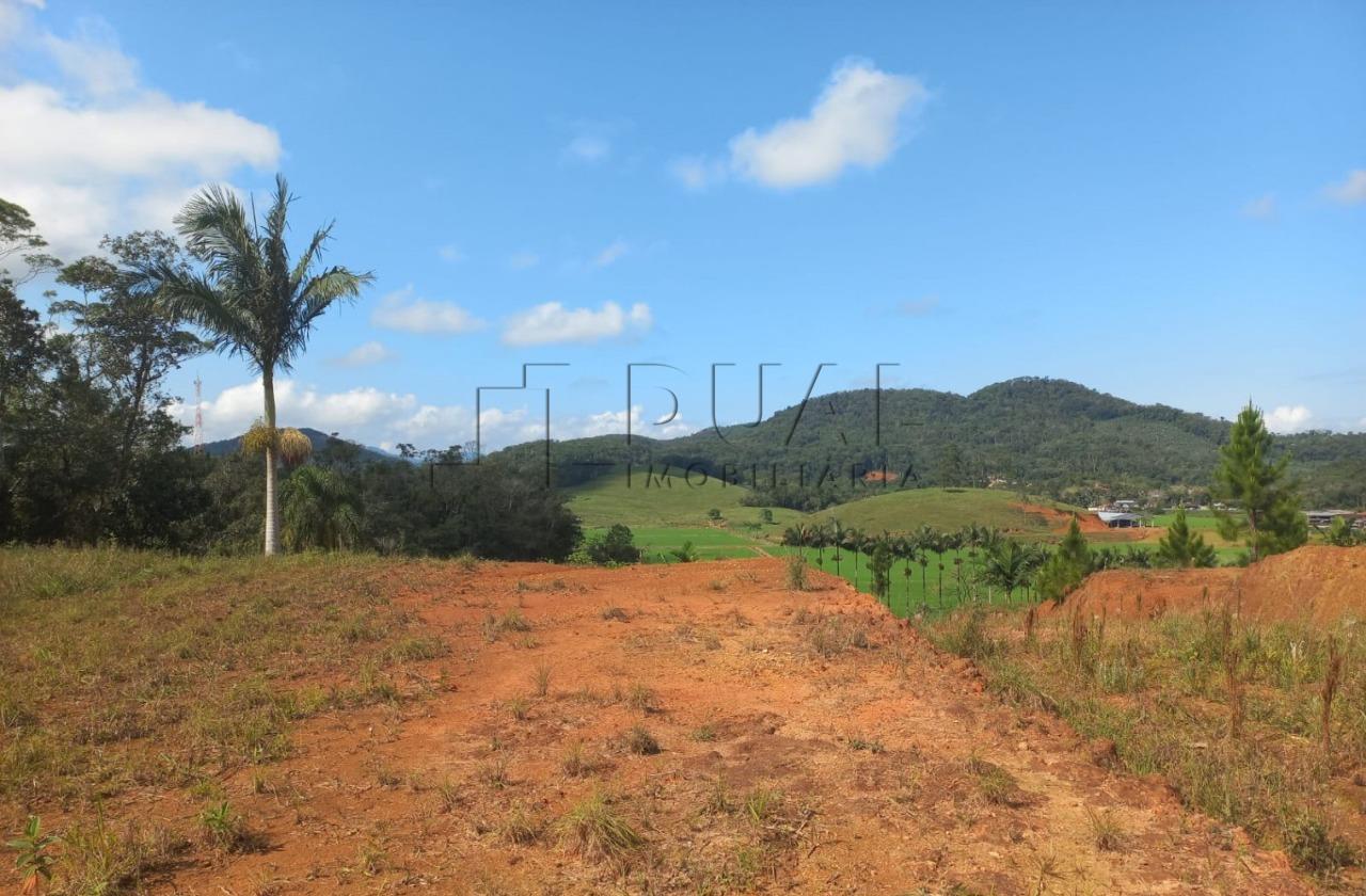 Imagem Casa com terreno de 6 mil m² + terreno ao lado de 5 mil m² a Venda em Guaramirim