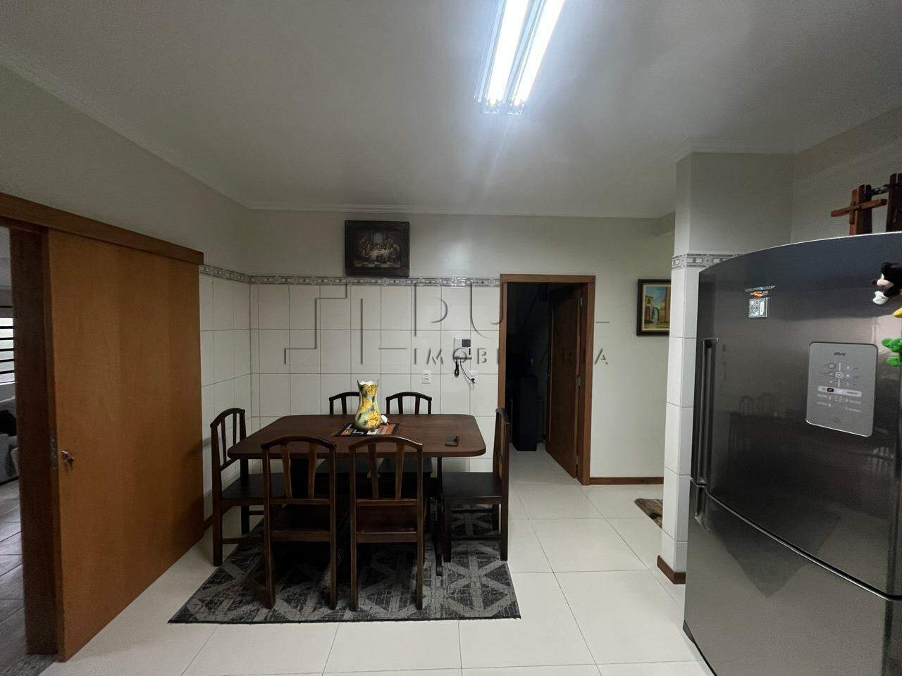 Imagem Casa com ótima localização à venda no bairro Nova Brasília.