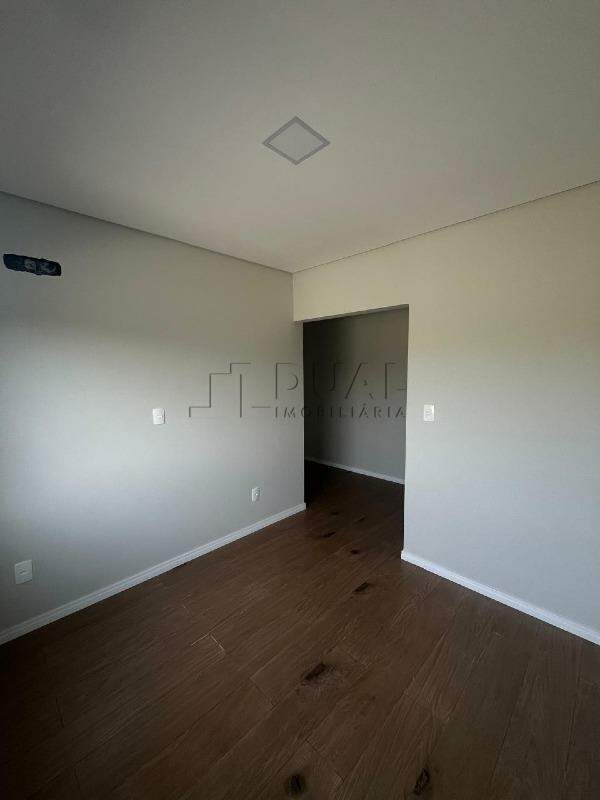 Imagem Geminado com suíte + 02 dormitórios com 108,00m² à venda no bairro Jaraguá 84 em Jaraguá do Sul