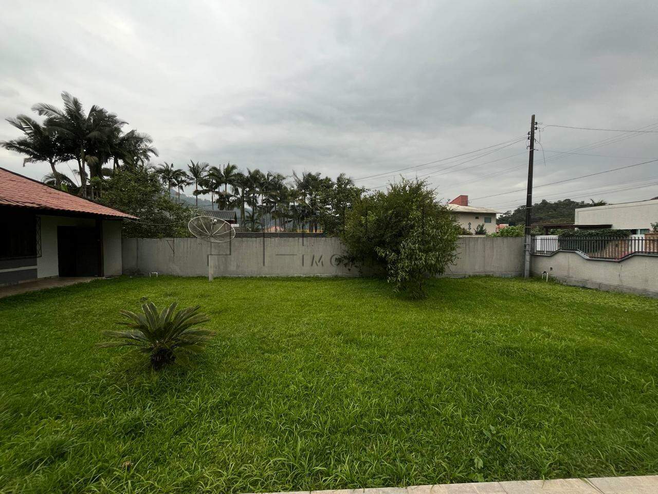 Imagem Casa à venda com 3 dormitórios no bairro São Luís em Jaraguá do Sul