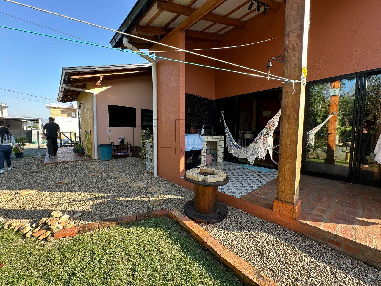 Imagem Casa Semi Mobiliada à Venda no Três Rios do Sul – 4 Dormitórios e Amplo Terreno