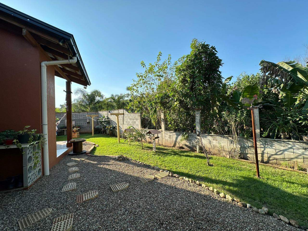 Imagem Casa Semi Mobiliada à Venda no Três Rios do Sul – 4 Dormitórios e Amplo Terreno