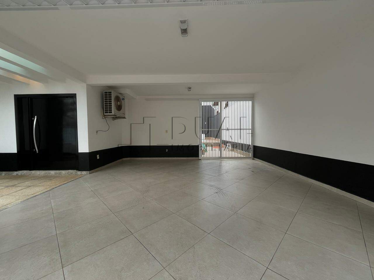 Imagem  Casa à venda no bairro Vila Baependi em Jaraguá do sul.