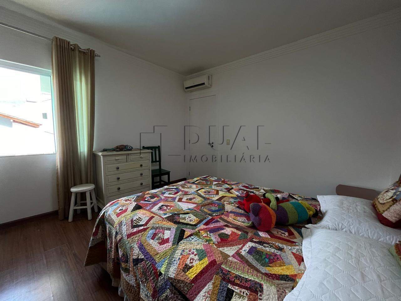 Imagem  Casa à venda no bairro Vila Baependi em Jaraguá do sul.