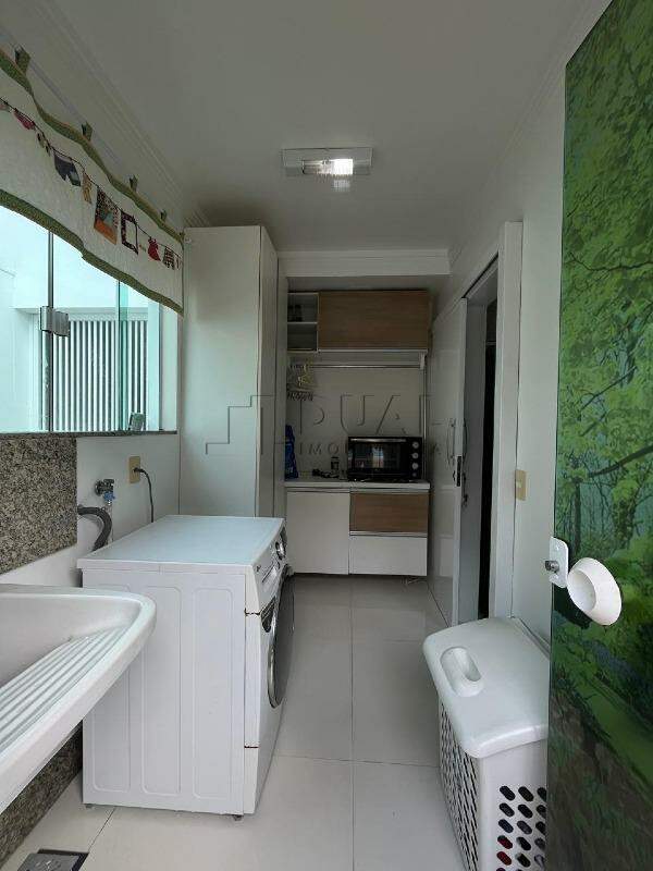 Imagem  Casa à venda no bairro Vila Baependi em Jaraguá do sul.