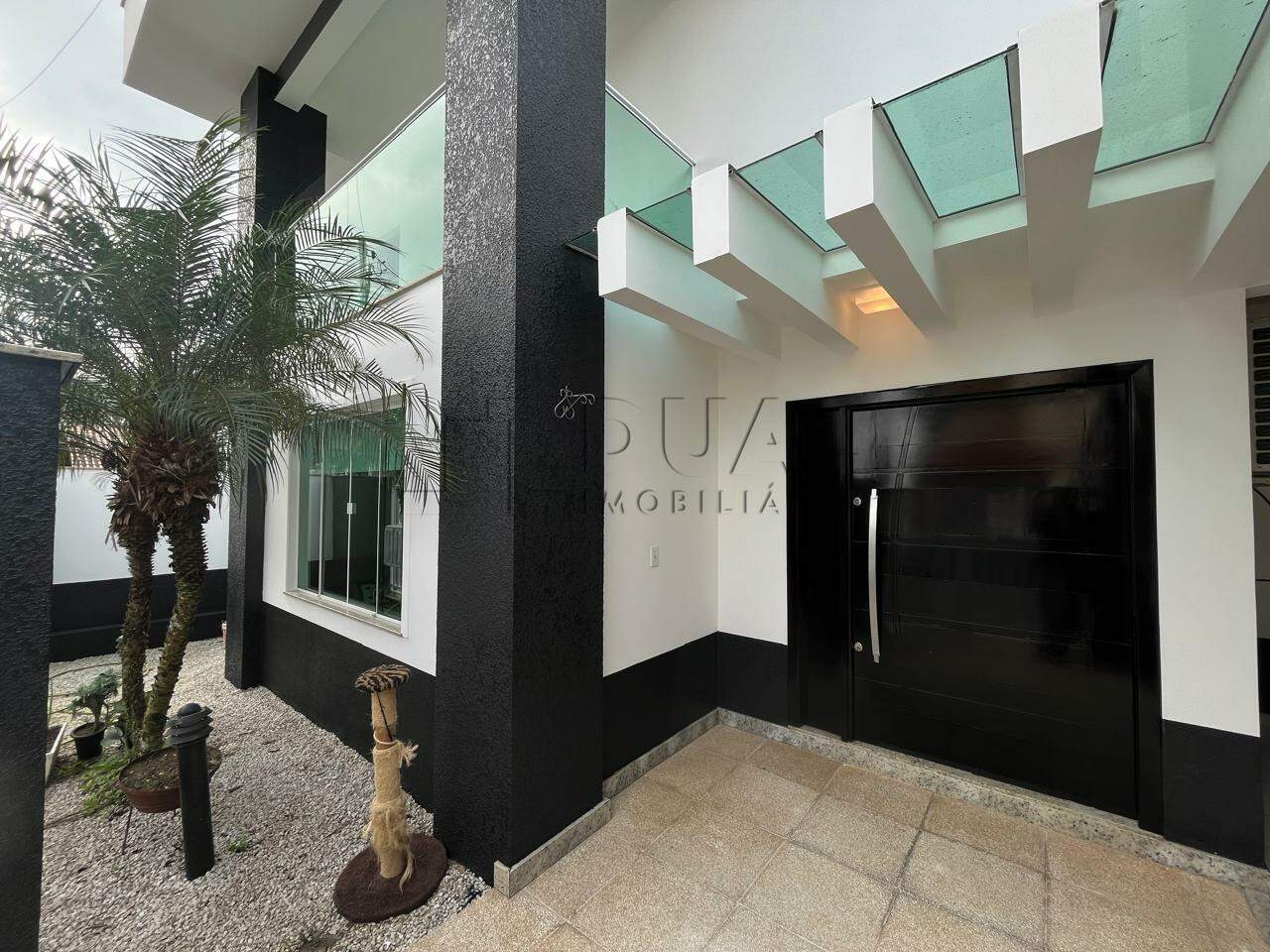 Imagem  Casa à venda no bairro Vila Baependi em Jaraguá do sul.