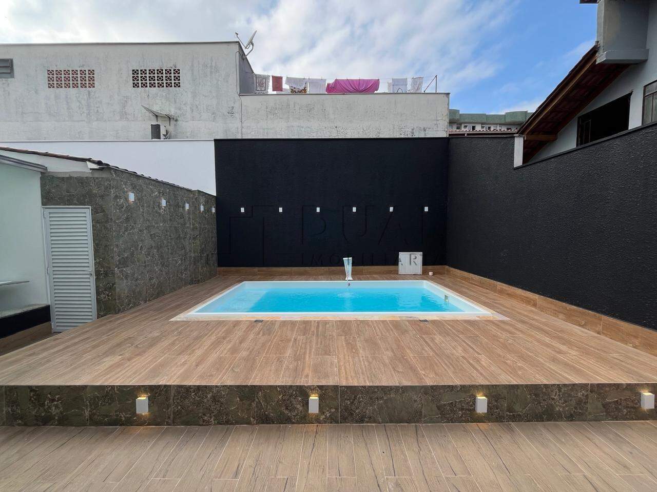 Imagem  Casa à venda no bairro Vila Baependi em Jaraguá do sul.