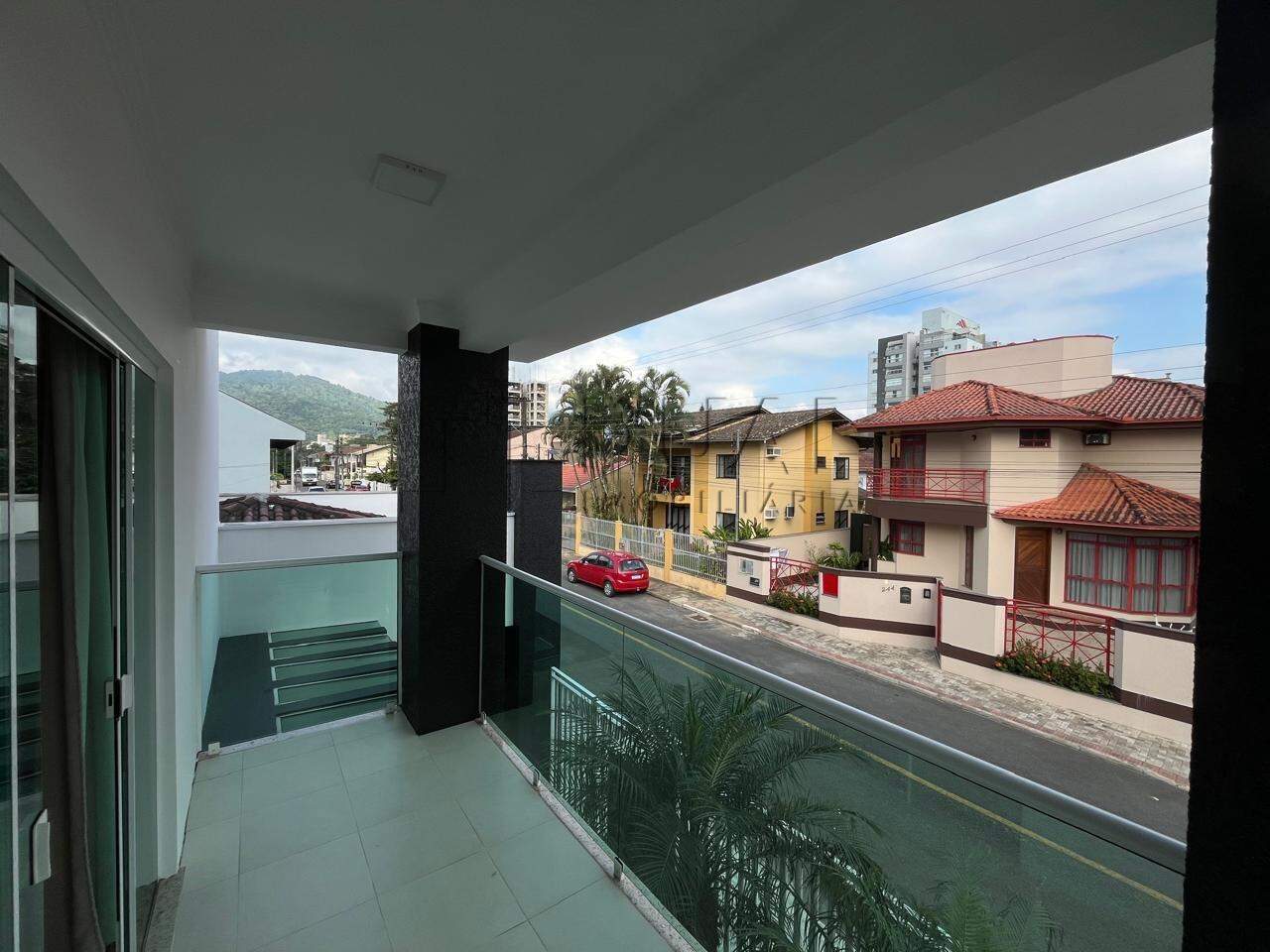 Imagem  Casa à venda no bairro Vila Baependi em Jaraguá do sul.