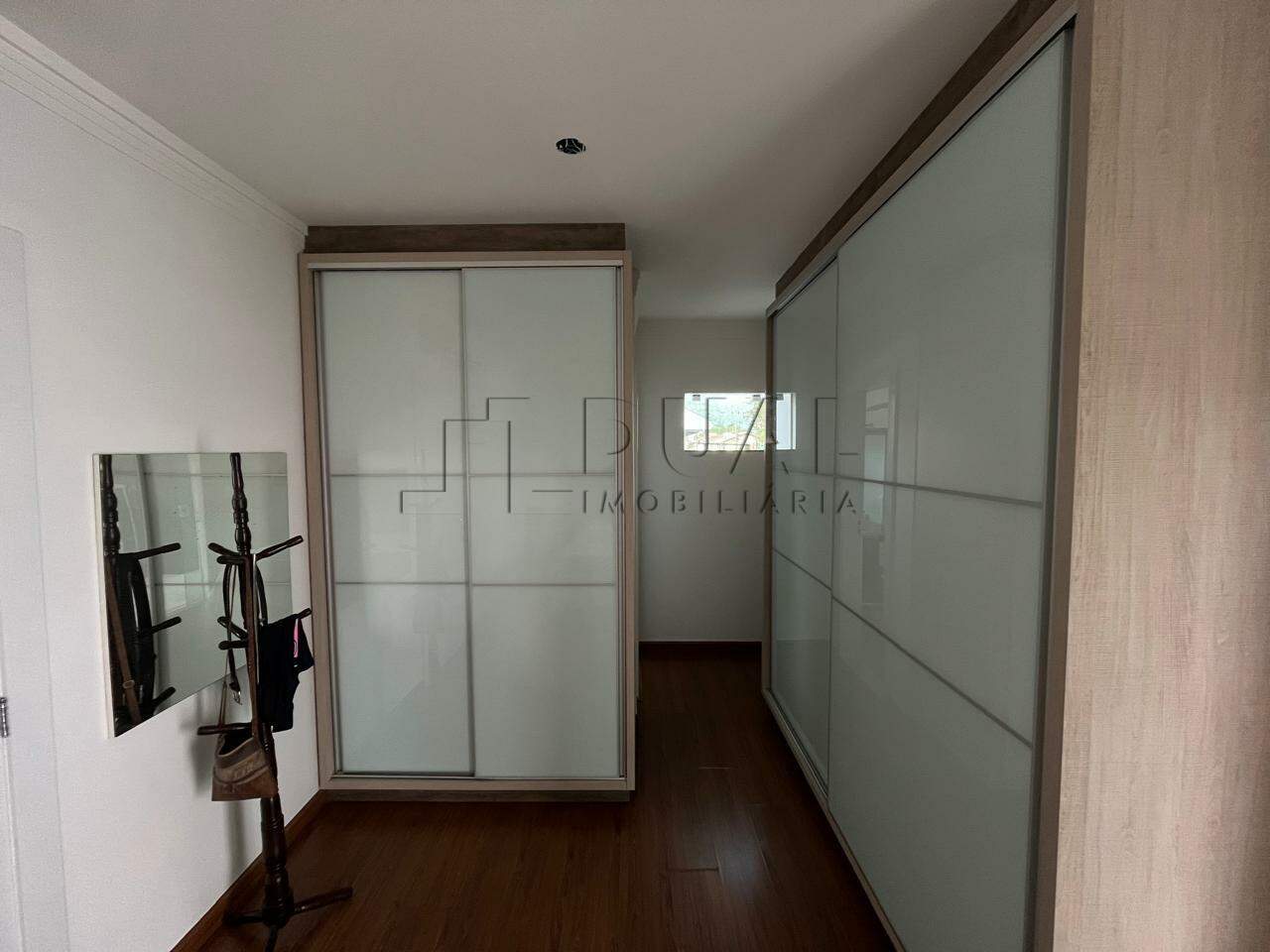 Imagem  Casa à venda no bairro Vila Baependi em Jaraguá do sul.