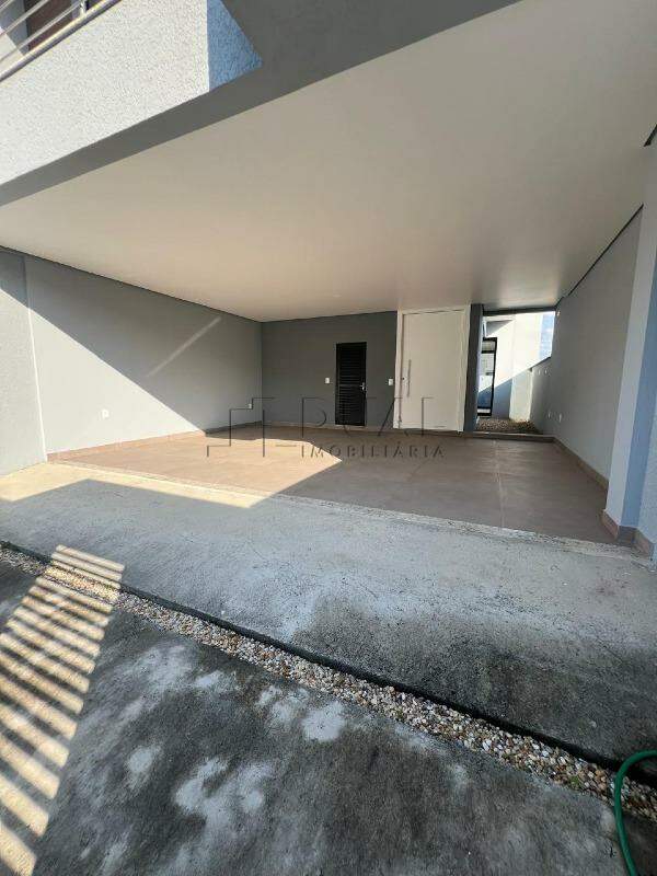 Imagem Geminado à venda, 2 quartos, 1 suíte, 2 vagas, Três Rios do Norte - Jaraguá do Sul/SC