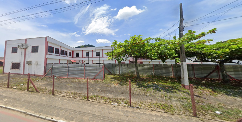 Imagem Galpão Frigorífico para venda na Barra do Rio Cerro com 5.450,26 m² e Terreno com 18.106,25 m²