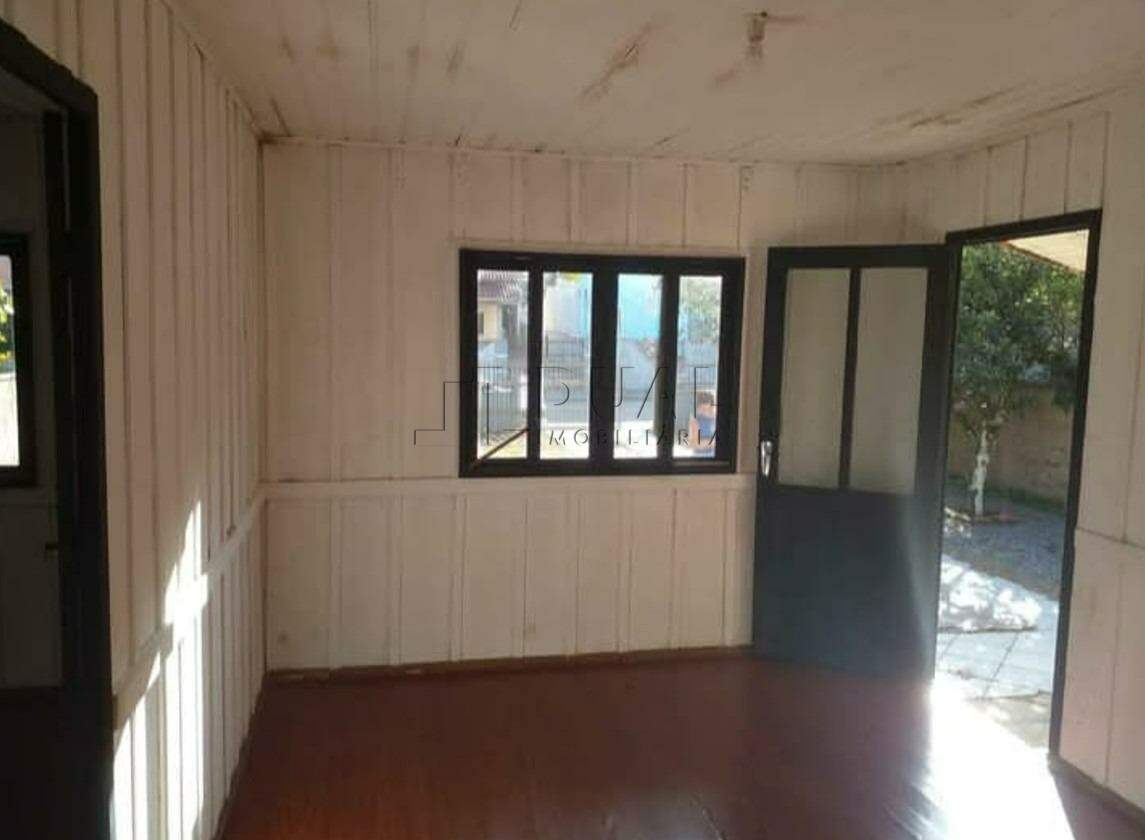 Imagem Terreno com casa de madeira próximo ao Parque da Inovação em Jaraguá do Sul