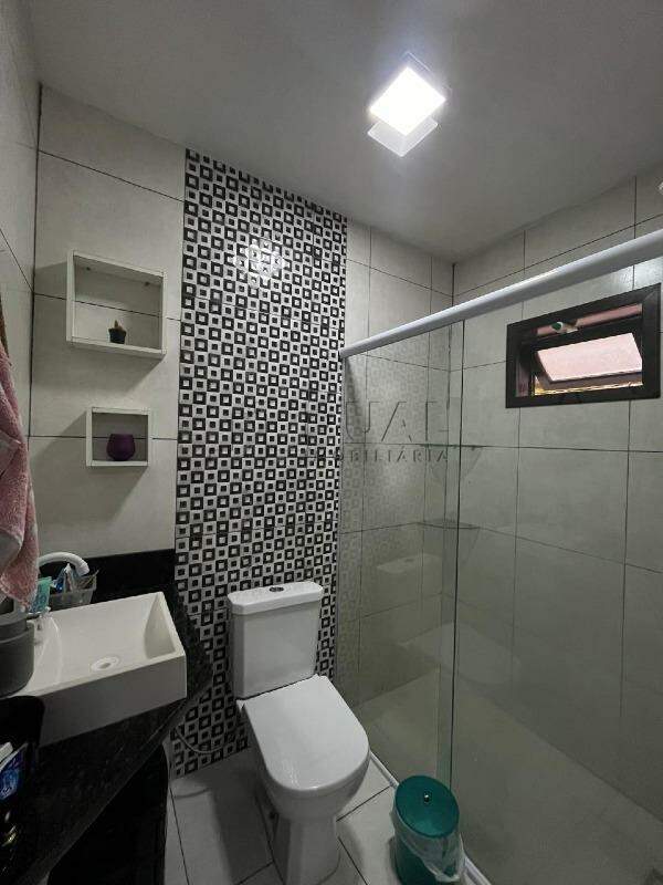 Imagem Casa à venda no bairro João Pessoa.