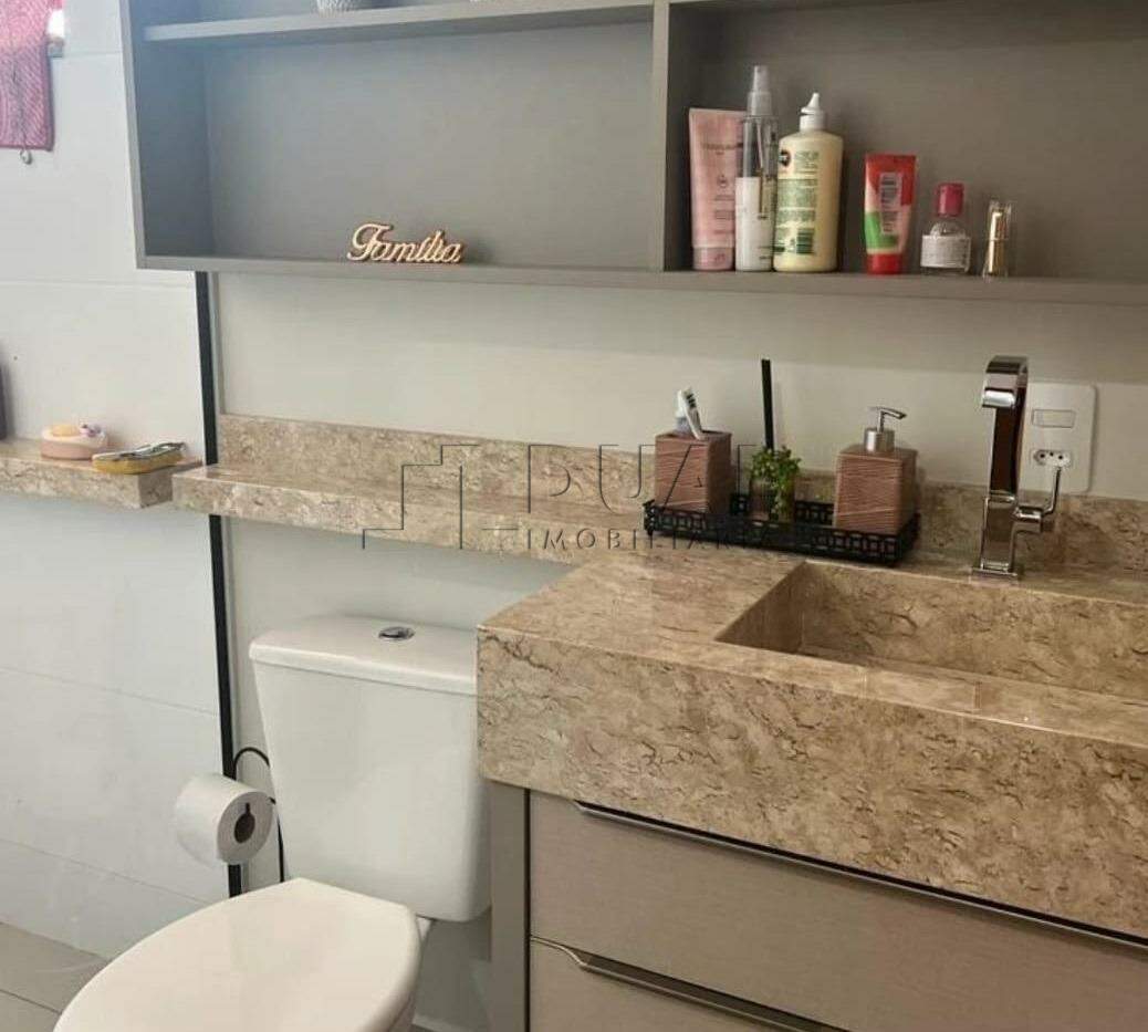 Imagem Geminado a venda com duas suítes na Barra do Rio Cerro