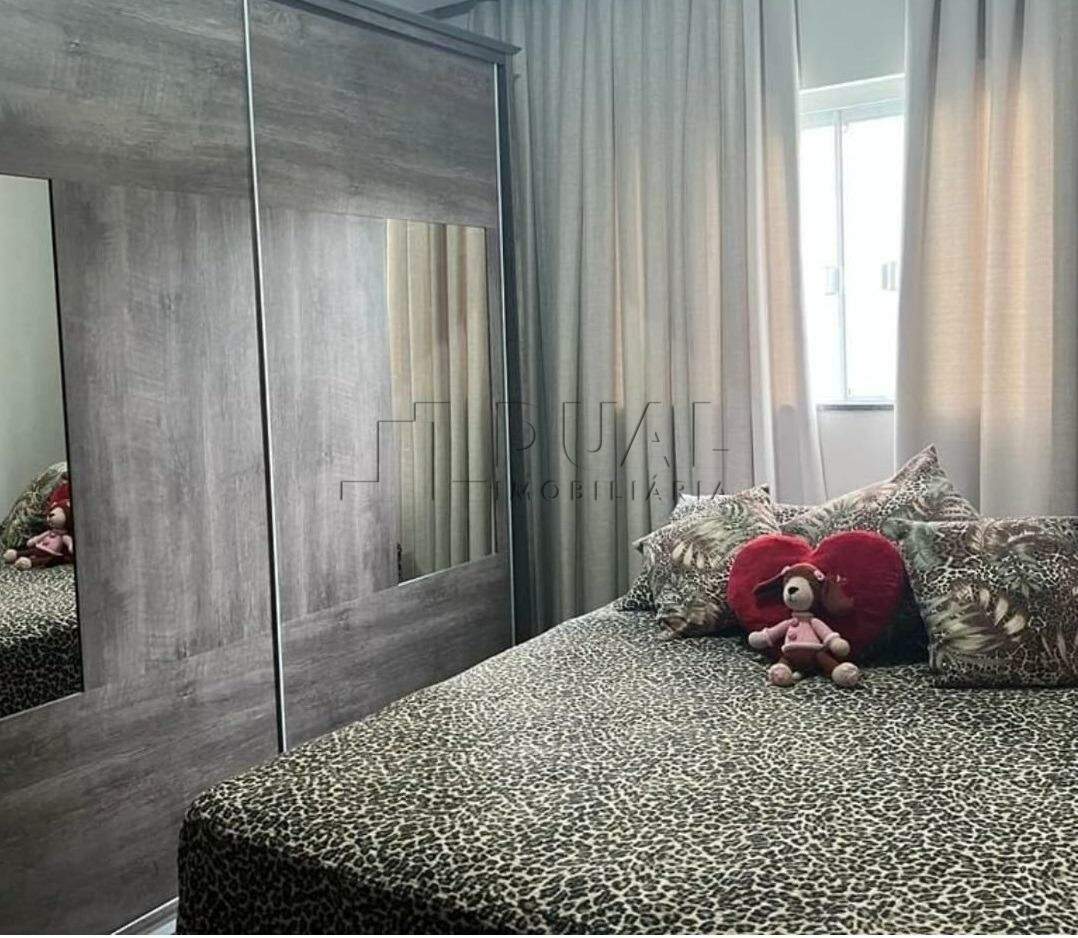 Imagem Geminado a venda com duas suítes na Barra do Rio Cerro