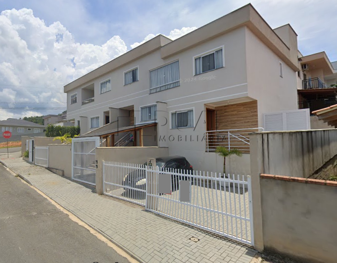 Imagem Geminado a venda com duas suítes na Barra do Rio Cerro