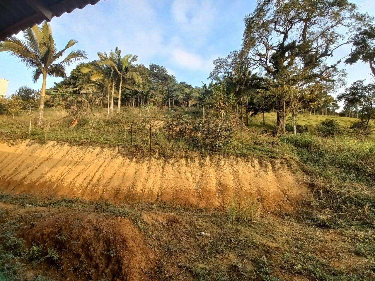 Imagem Casa com area comercial para bar com terreno de 6.020 m² no bairro Guamiranga em Guaramirim