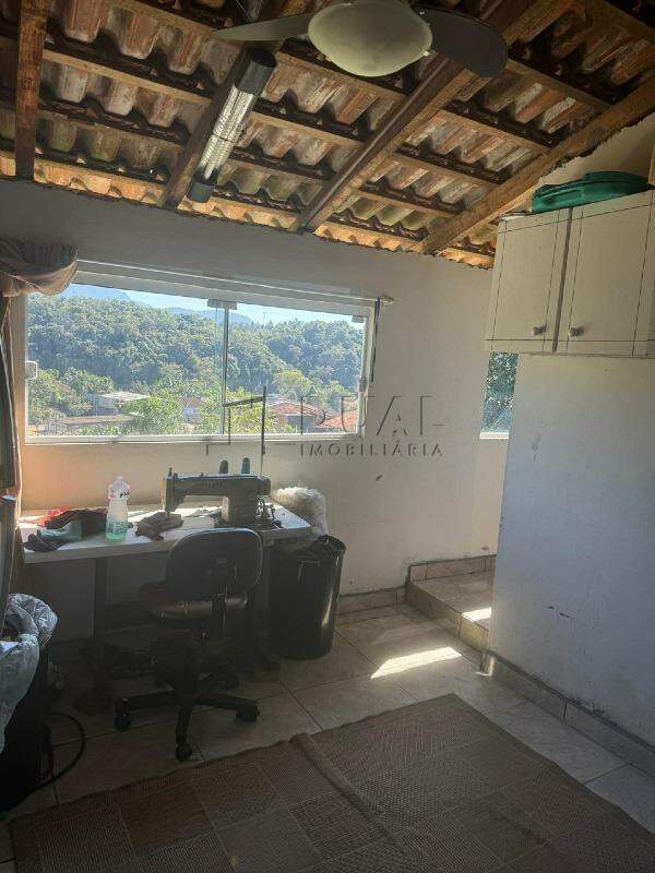 Imagem Geminado térreo em condomínio fechado Jardim das Flores no bairro Estrada Nova