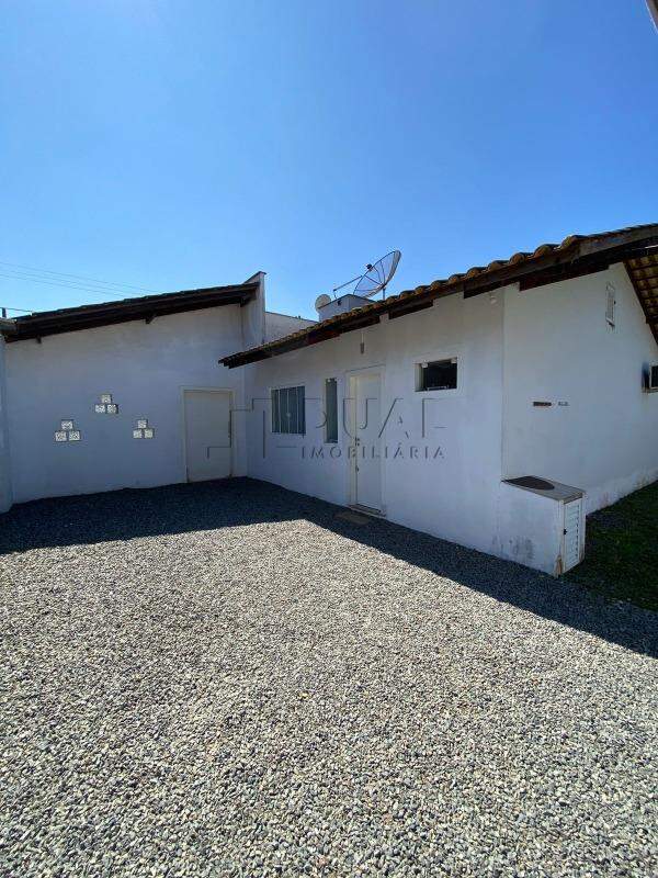 Imagem Casa com 120,00m² à venda no bairro Amizade em Jaraguá do Sul.