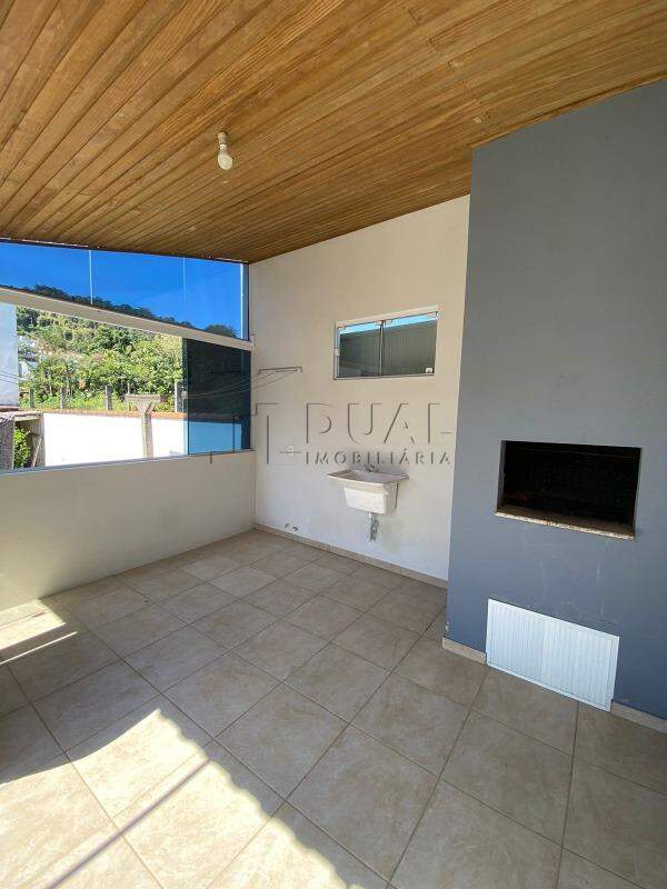 Imagem Casa com 120,00m² à venda no bairro Amizade em Jaraguá do Sul.