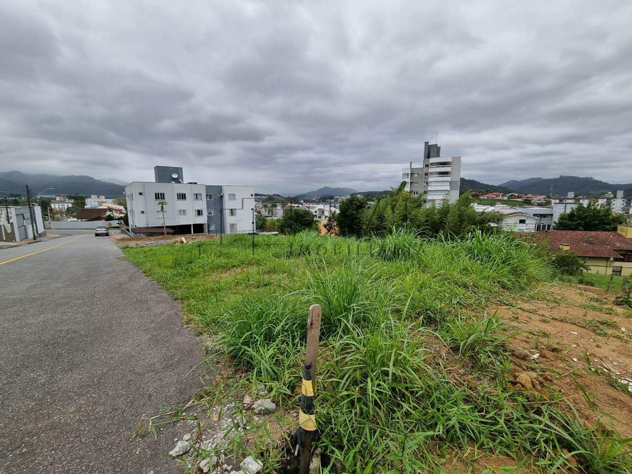 Imagem Terreno em localização privilegiada com 325,54m² no bairro Amizade