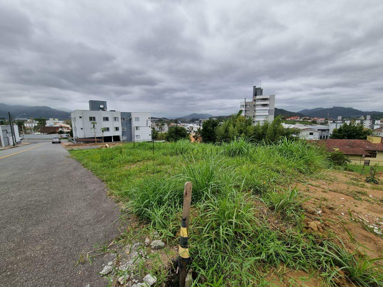 Imagem Terreno em localização privilegiada com 325,54m² no bairro Amizade