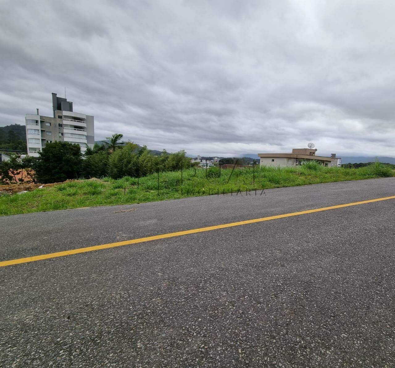 Imagem Terreno em localização privilegiada com 325,54m² no bairro Amizade