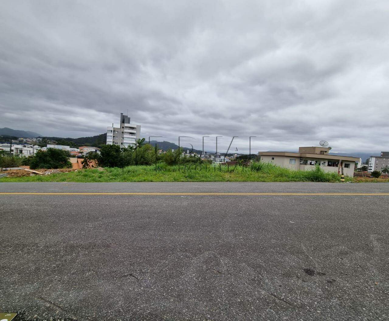 Imagem Terreno em localização privilegiada com 325,54m² no bairro Amizade