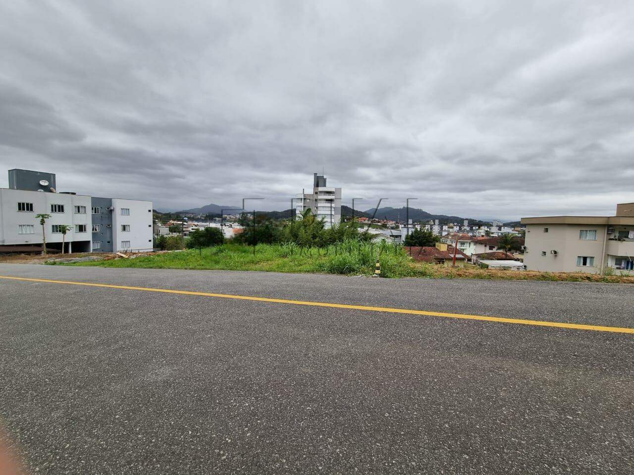 Imagem Terreno em localização privilegiada com 325,54m² no bairro Amizade