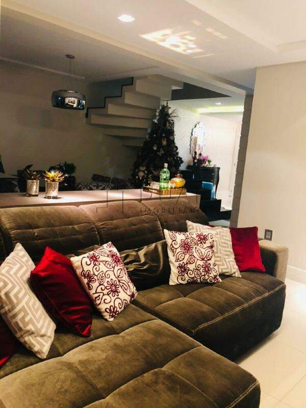 Imagem Cobertura Duplex com 150 m² mobiliada à venda no bairro Vila Nova em Jaraguá do Sul