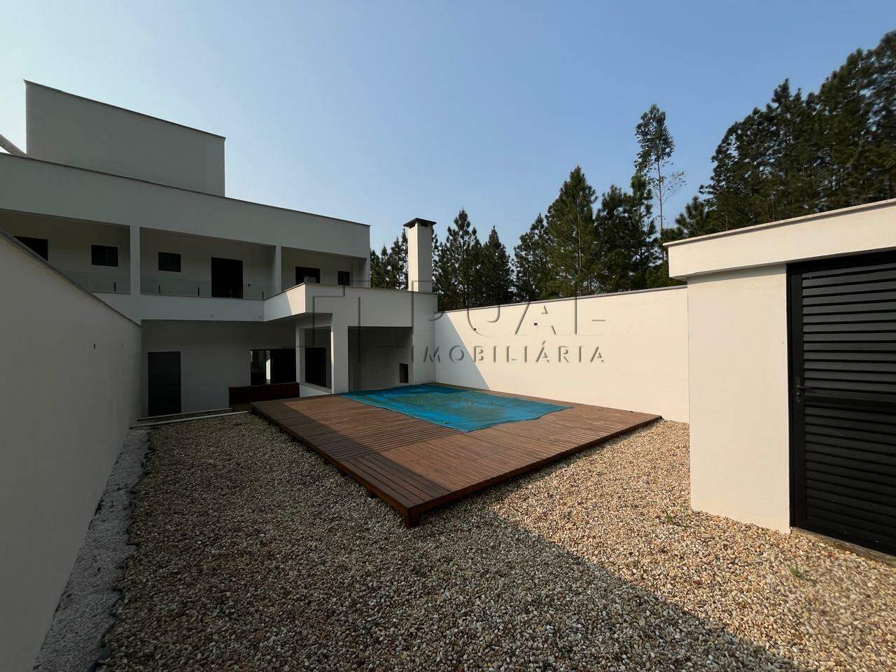 Imagem Geminado com 248,00m² à venda no bairro Barra do Rio Cerro em Jaraguá do Sul.