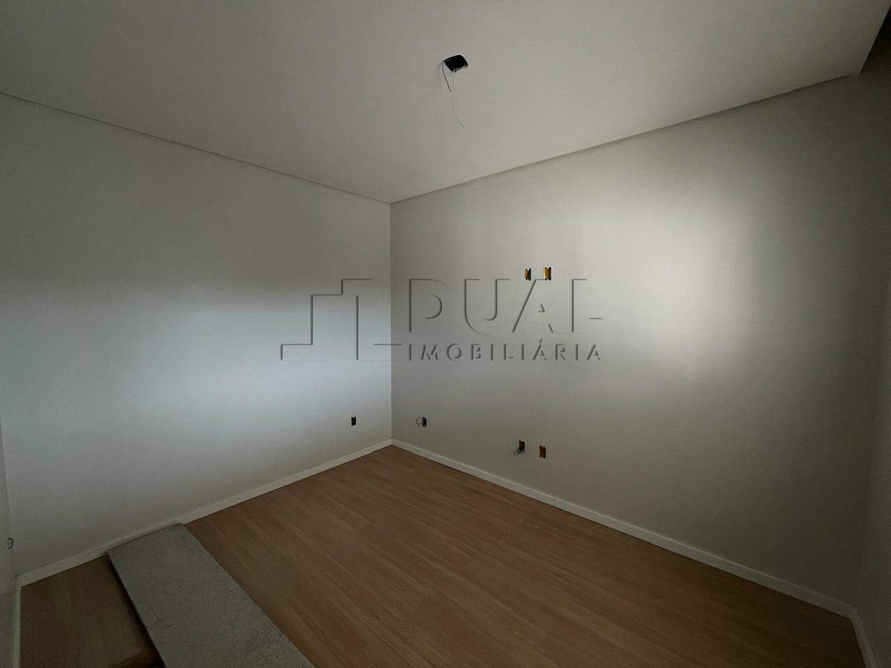 Imagem Geminado com 248,00m² à venda no bairro Barra do Rio Cerro em Jaraguá do Sul.