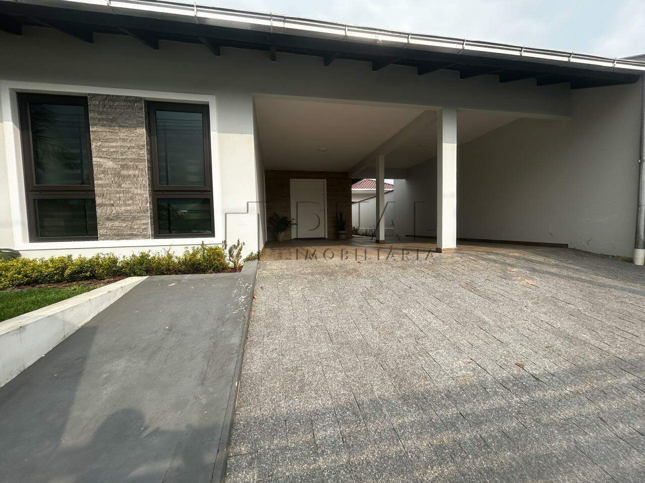 Imagem Casa com 143,35m² semimobiliada à venda no bairro Amizade em Jaraguá do Sul