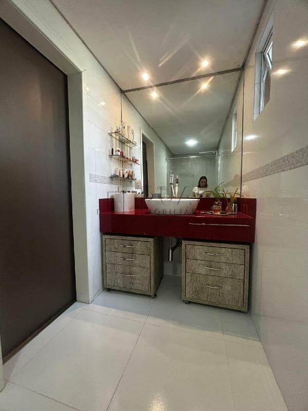 Imagem Casa com 143,35m² semimobiliada à venda no bairro Amizade em Jaraguá do Sul