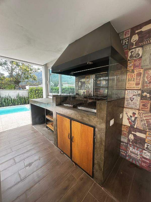 Imagem Casa com 143,35m² semimobiliada à venda no bairro Amizade em Jaraguá do Sul