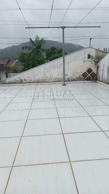 Imagem Casa com 112m² à venda no bairro Barra do Rio Cerro em Jaraguá do Sul