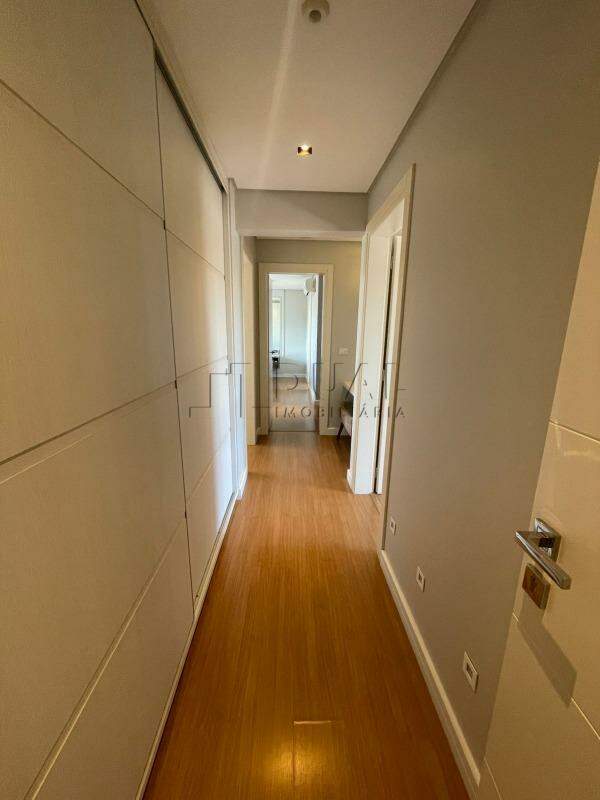 Imagem Apartamento à venda, 3 quartos, 3 suítes, 6 vagas, Centro - Jaraguá do Sul/SC