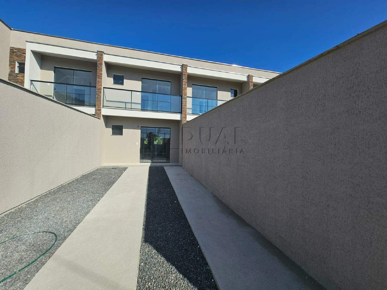 Geminado a venda no bairro Amizade em Jaraguá do Sul com 3 dormitórios