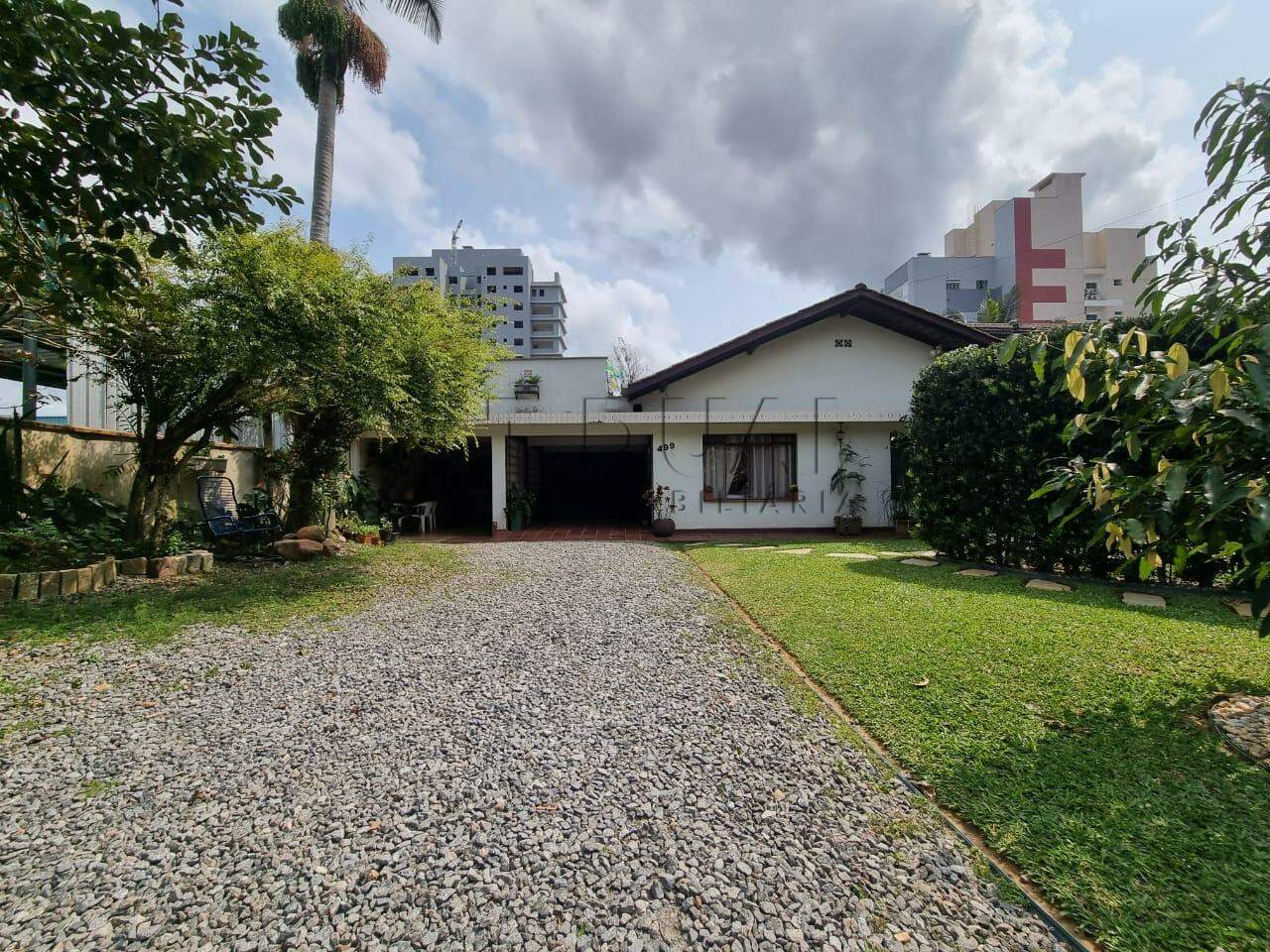 Casa com 137,86m² e terreno com 498m² à venda no bairro Vila Nova em Jaraguá do Sul