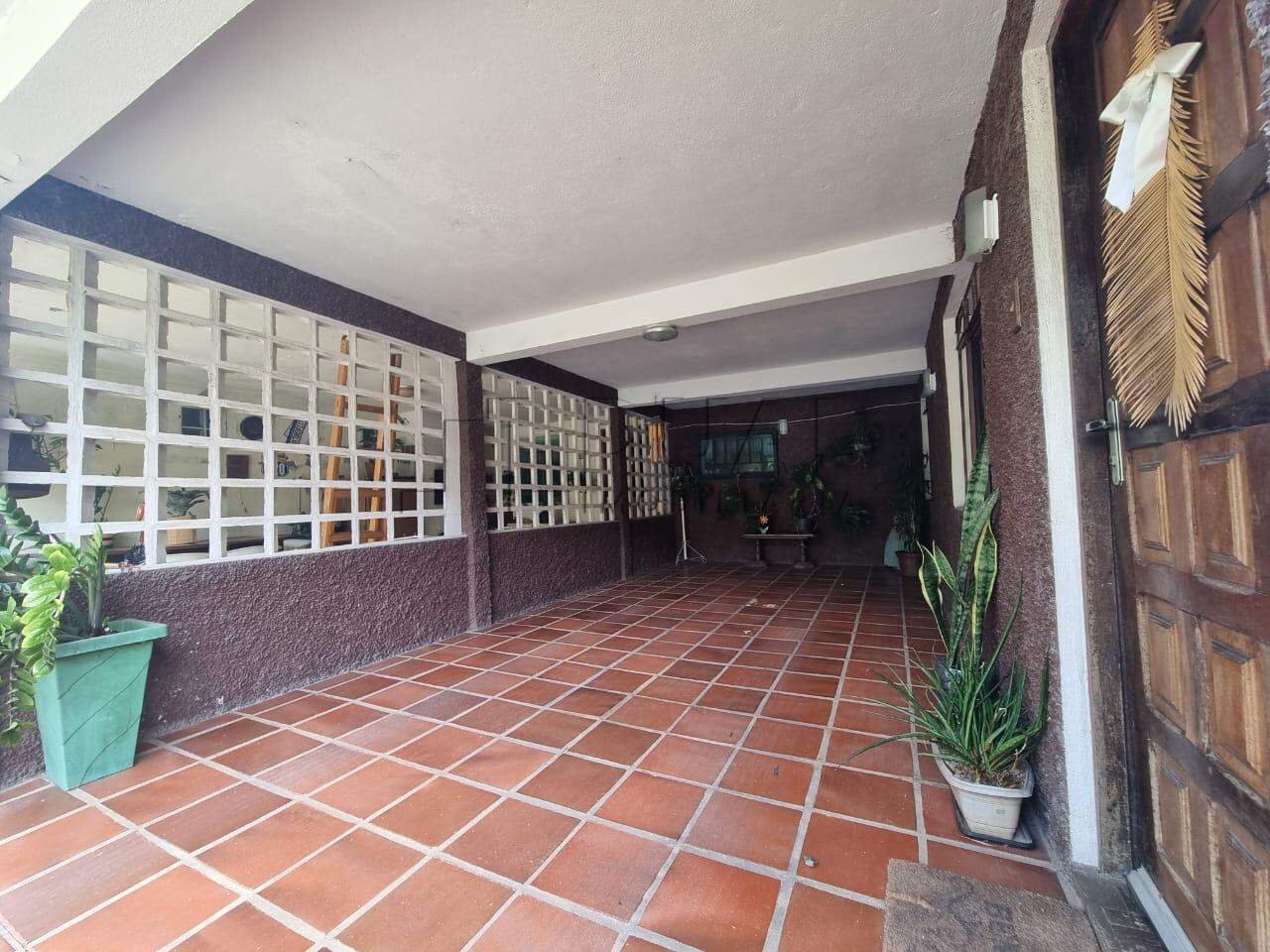 Imagem Casa com 137,86m² e terreno com 498m² à venda no bairro Vila Nova em Jaraguá do Sul